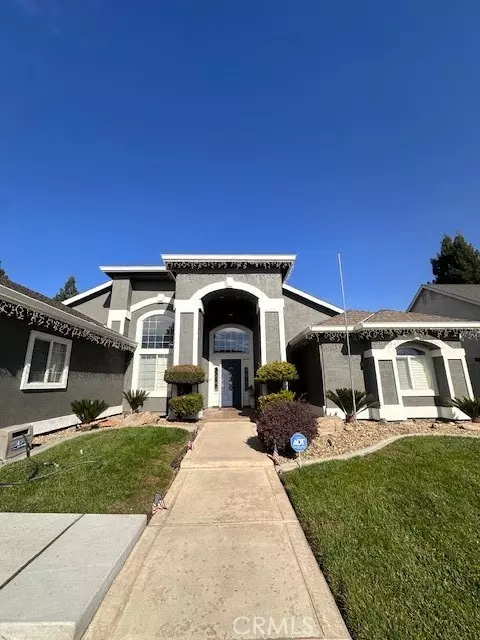 2041 Legends CT, Merced, CA 95340