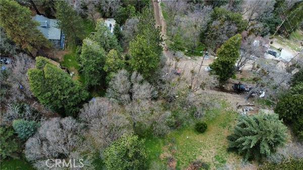 703 Scenic View DR, Crestline, CA 92325