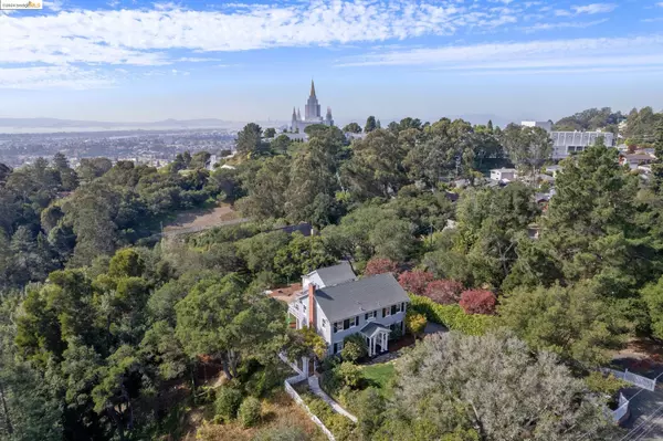 Oakland, CA 94602,3085 Monterey Blvd