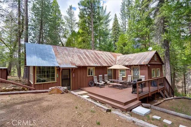 7915 Koon Hollar RD, Wawona, CA 95389