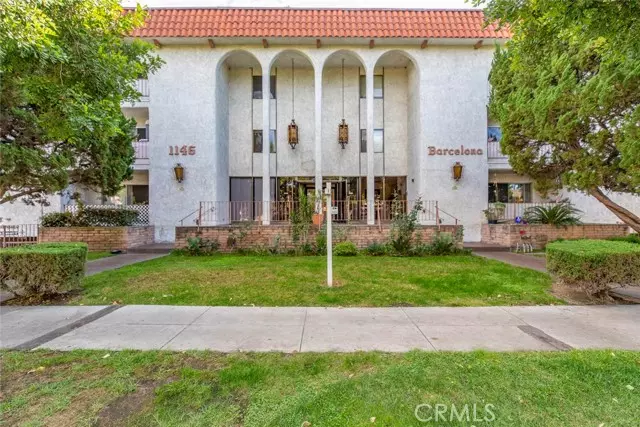 1146 E Lexington DR 20, Glendale, CA 91206