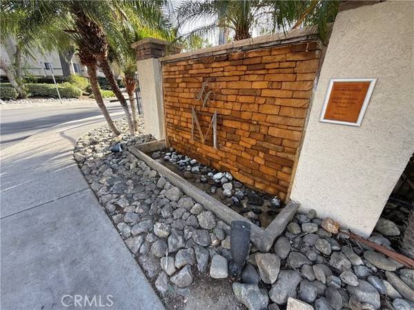 21400 Burbank BLD 322, Woodland Hills, CA 91367