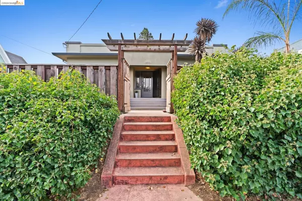 Oakland, CA 94602,2835 Georgia ST