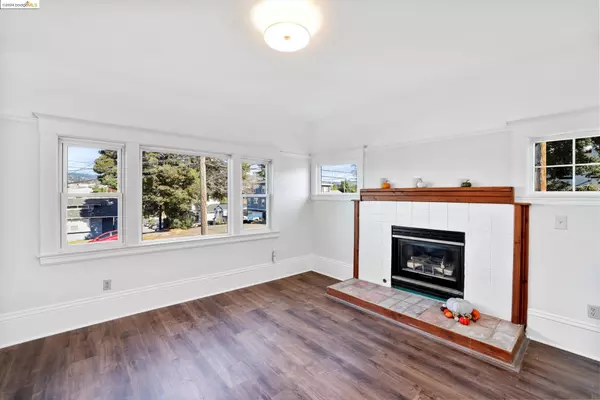 Oakland, CA 94606,1641 E 20th ST