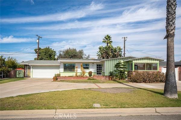 9851 Hummingbird LN, Garden Grove, CA 92841