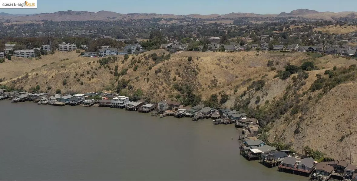 199 Sandy Beach RD, Vallejo, CA 94590