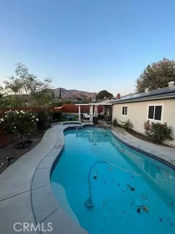 Highland, CA 92346,27888 Rainbow LN