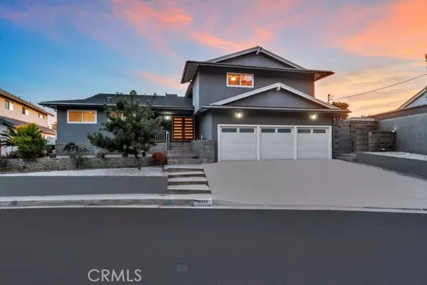 10208 10208 Sully DR, Sun Valley, CA 91352