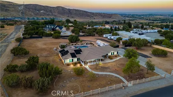 837 W Avenue R12, Palmdale, CA 93551