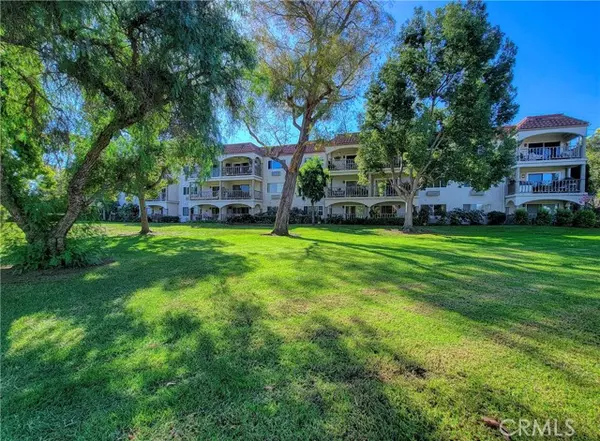 Laguna Woods, CA 92637,3498 W Bahia Blanca 3A