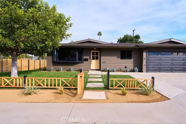 Costa Mesa, CA 92626,3232 Colorado PL