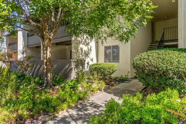 9175 Campina DR 3, La Mesa, CA 91942