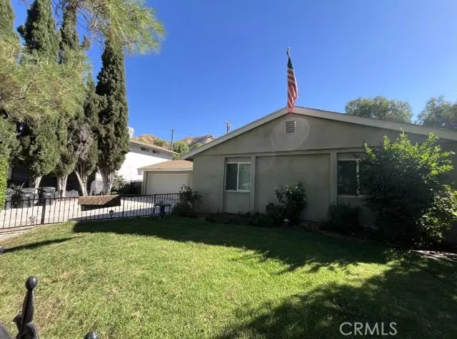 11886 Vanport AVE, Sylmar, CA 91342