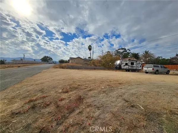 Lake Elsinore, CA 92530,29315 gunder