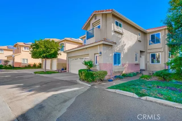 18556 Olympian Ct, Canyon Country, CA 91351