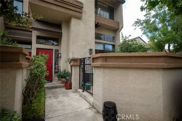 18 Mountain Shadows PL, Pomona, CA 91766