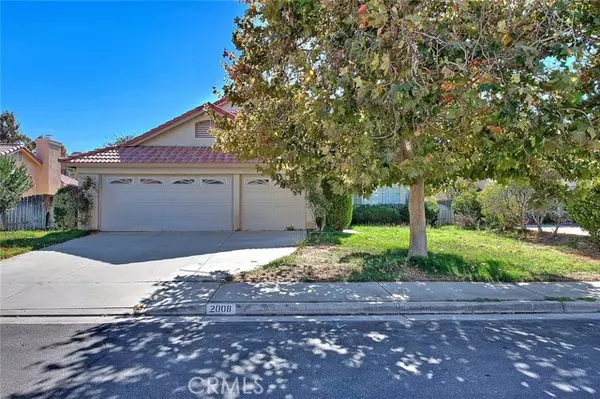 2008 Willowbrook AVE, Palmdale, CA 93551