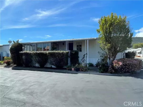 Newbury Park, CA 91320,71 Suzanne CT