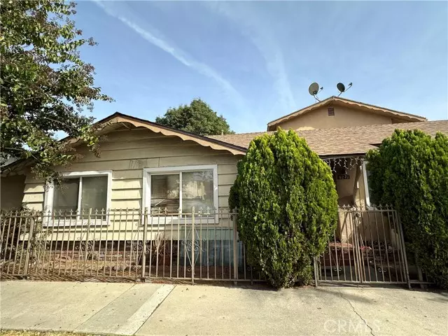 2807 Clarendon AVE, Huntington Park, CA 90255