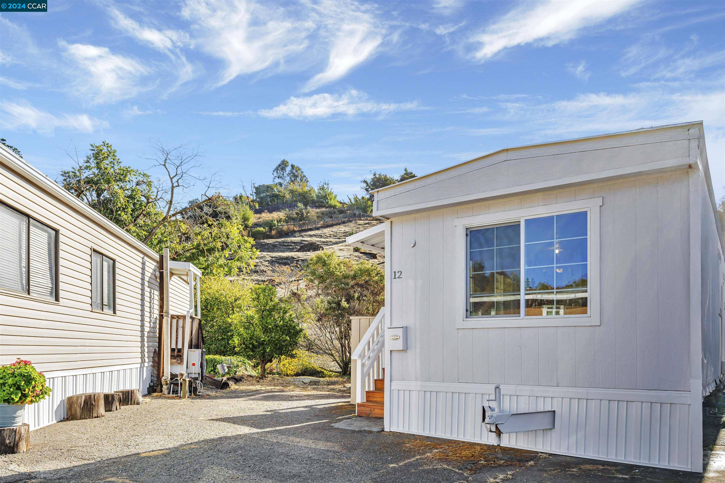 El Sobrante, CA 94803,4556 Appian Way 12