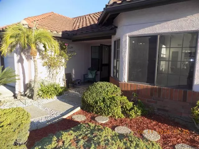 1347 beringer LN, Vista, CA 92081