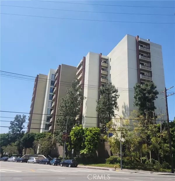 Los Angeles, CA 90048,321 S San Vicente BLD 402