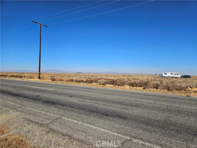 33 E Avenue K, Lancaster, CA 93535
