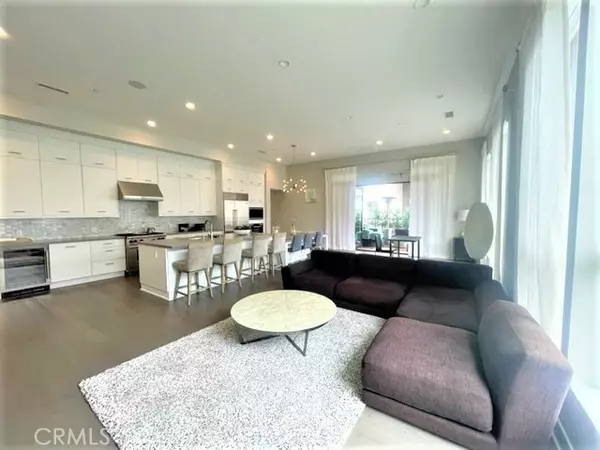 Los Angeles, CA 90094,12776 Aurora PL 3