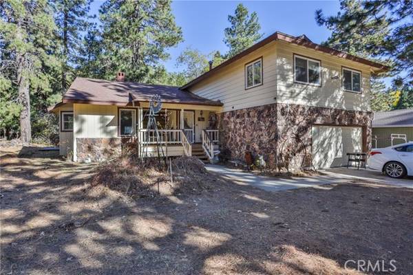 22434 Waters DR, Crestline, CA 92325