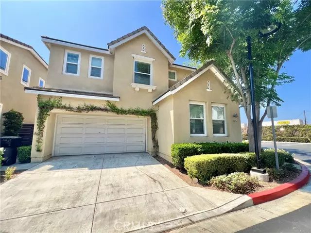 Fullerton, CA 92832,355 Colony DR