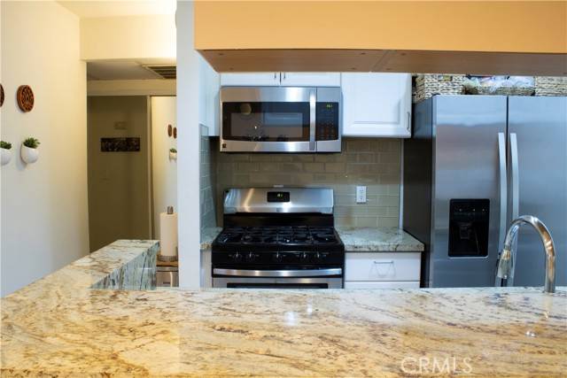 Tarzana, CA 91356,18645 Hatteras ST 186
