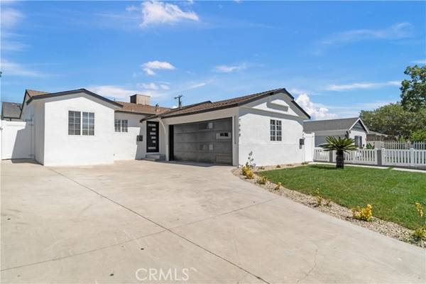 7658 Lemp AVE, North Hollywood, CA 91605