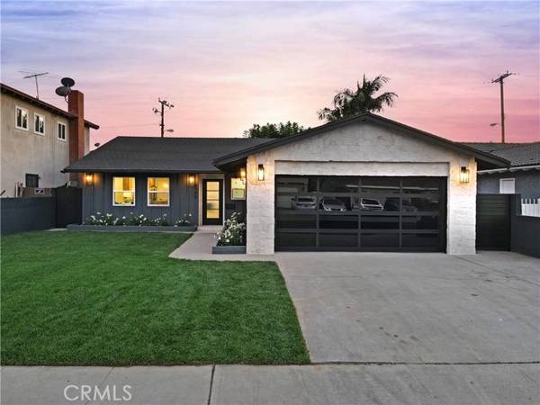 8746 Parkcliff ST, Downey, CA 90242