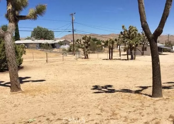 Yucca Valley, CA 92284,7978 Joshua LN