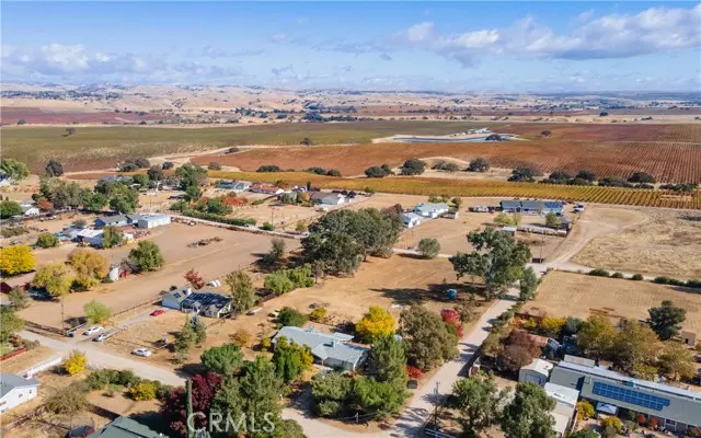 Paso Robles, CA 93446,5320 Deer Creek WAY