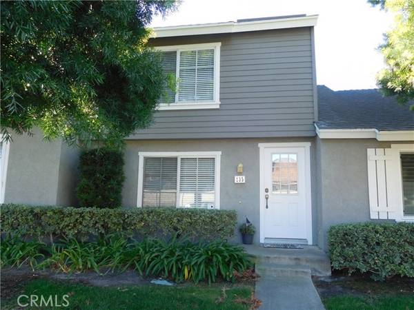 135 Rockwood 5, Irvine, CA 92614