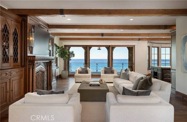 Corona Del Mar, CA 92625,177 Shorecliff RD