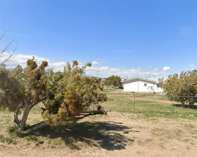 9274 Terrace View RD, Phelan, CA 92371