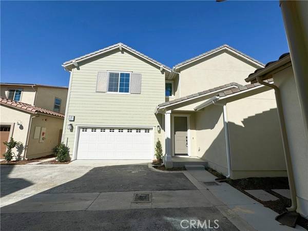 6985 Mallow DR 2, Fontana, CA 92336