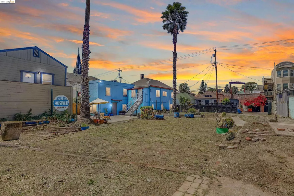 Oakland, CA 94607,811 Athens Ave