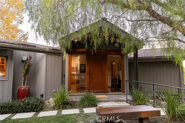 3653 Willowcrest AVE, Studio City, CA 91604