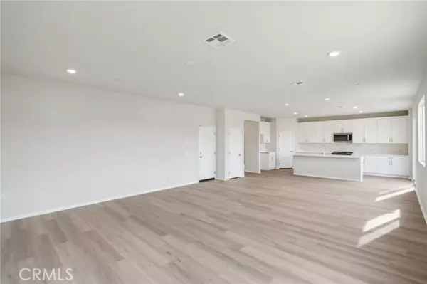 Lake Elsinore, CA 92532,19425 Brush Creek WAY