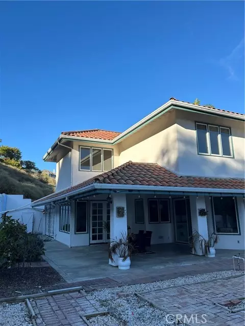 San Clemente, CA 92673,23 Cantilena