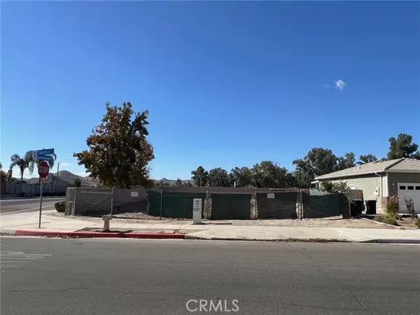 1309 Clarence Dr, Hemet, CA 92545