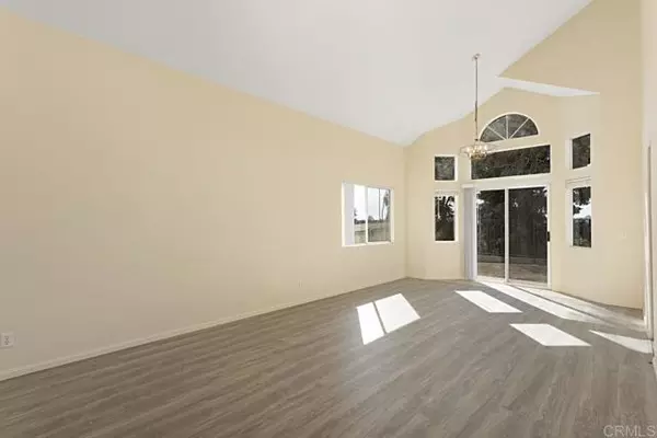 Vista, CA 92081,1439 Genoa DR