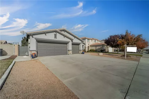 Rosamond, CA 93560,3085 Summer Breeze