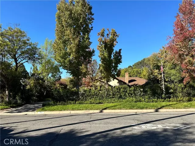 Glendale, CA 91201,1707 Grandview AVE