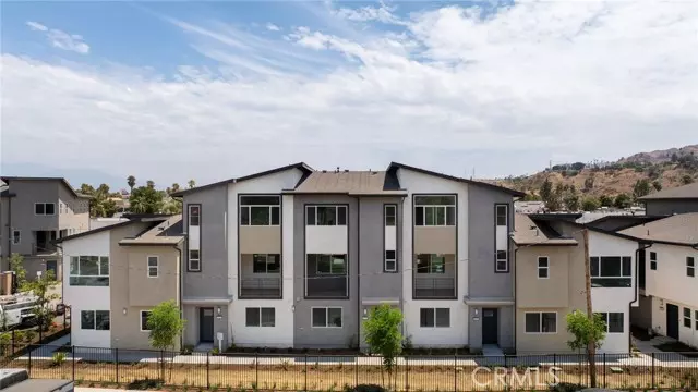 1150 Santo Antonio DR, Colton, CA 92324