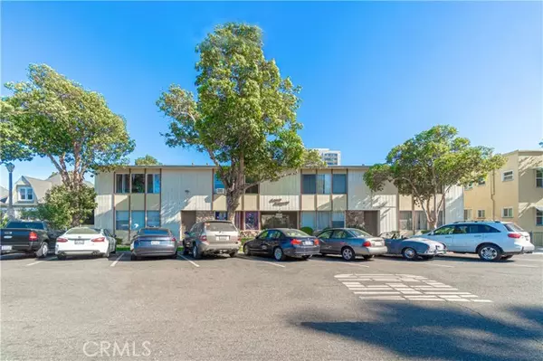 728 Cedar AVE 4, Long Beach, CA 90813