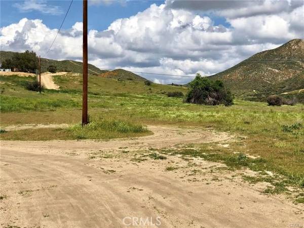 42370 Round Top Canyon RD, Aguanga, CA 92536